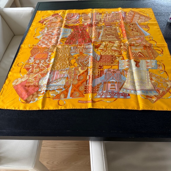 Hermes silk scarf: “Voyage en Etoffes - Picture 2 of 2